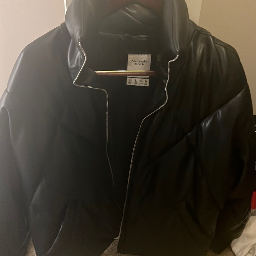 Like New Abercrombie & Fitch 2022 Leather Puffer Coat deadstock rare